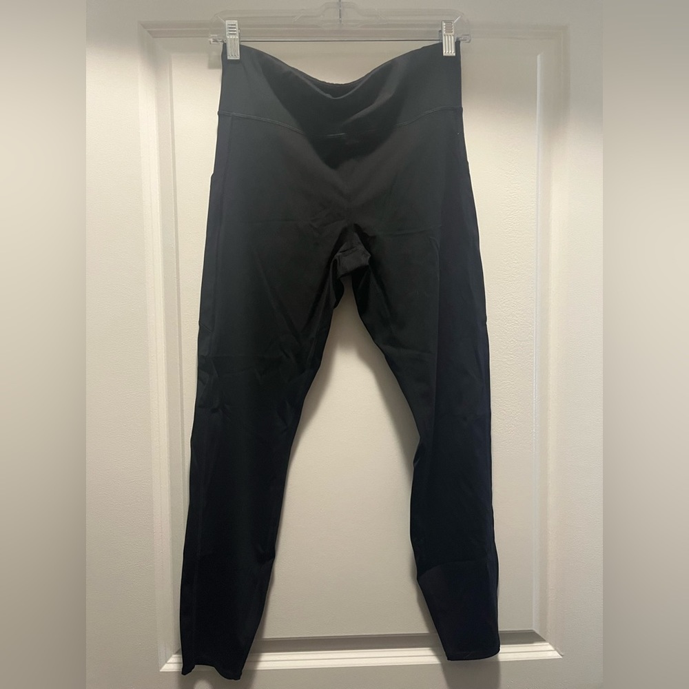 Vuori Leggings. Size L, worn once.